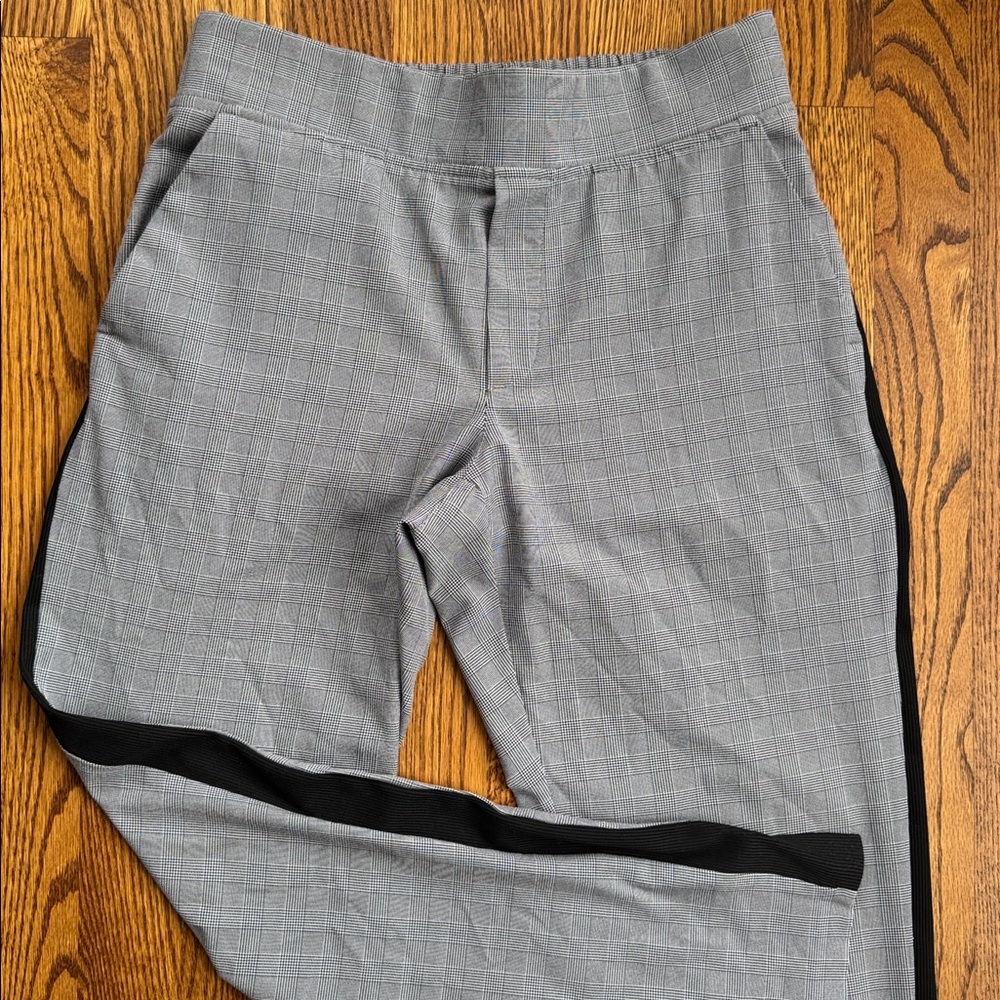 Athleta Venice Jogger - Picture 2 of 3